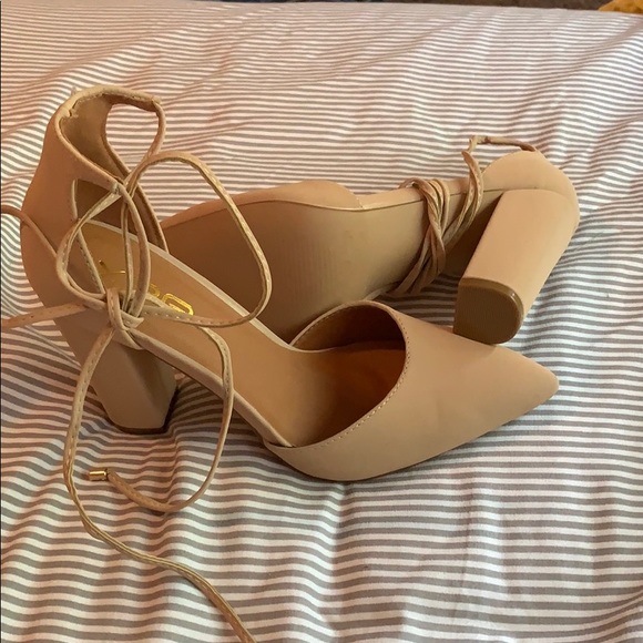 Heels. - Picture 2 of 3